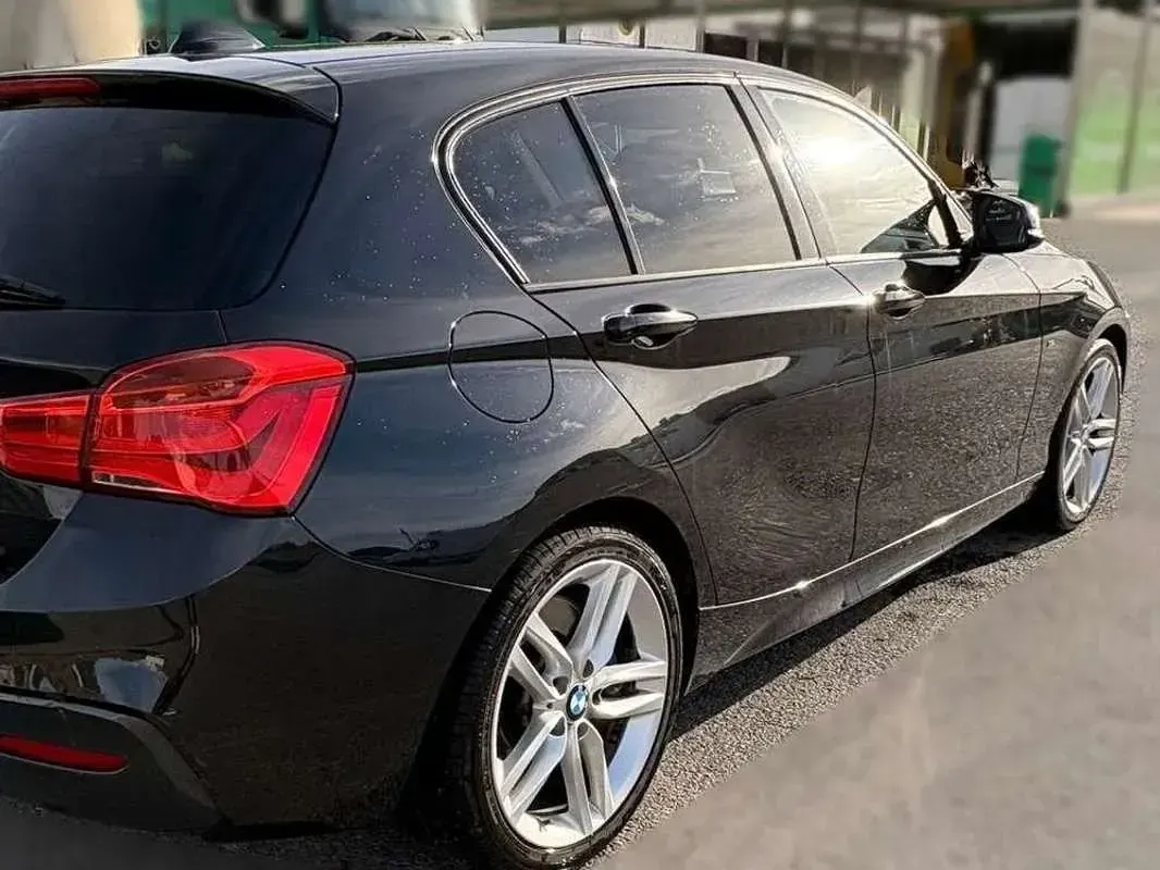 Usado BMW 116 224 CV (164 kW) 2015 Negro Utilitario