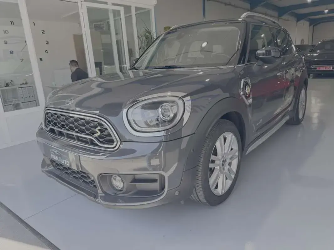 Usado Mini Cooper Countryman 220 CV (161 kW) 2020 Gris SUV
