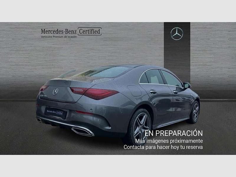 Usado Mercedes CLA250e 218 CV (160 kW) 2025 Gris Berlina