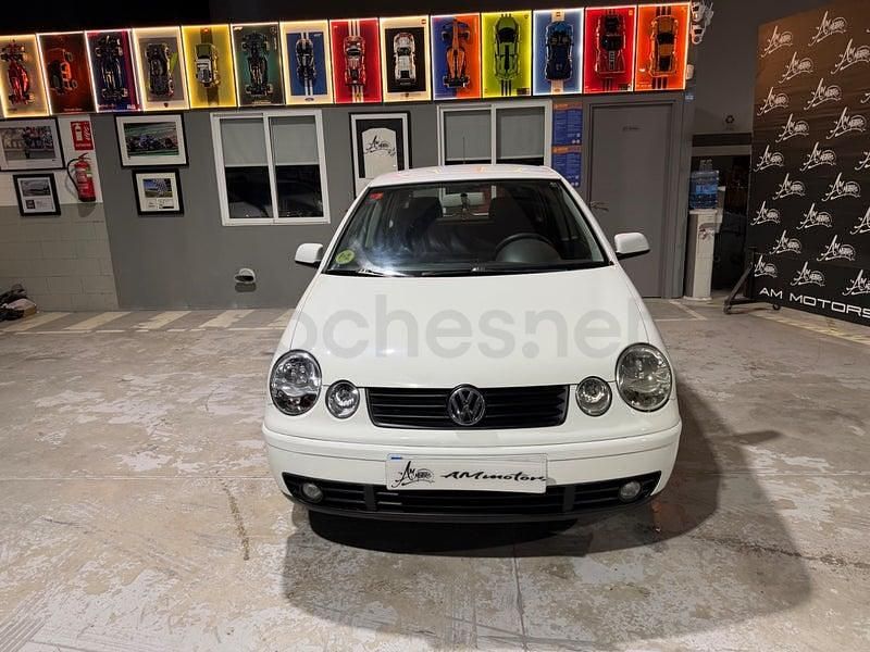 Usado VW Polo Trendline 75 CV (55 kW) 2002 Blanco Berlina