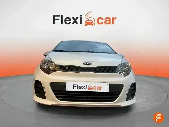 Usado Kia Rio 84 CV (61 kW) 2017 Blanco