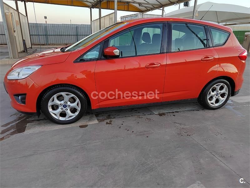 Usado Ford C-MAX Trend 115 CV (84 kW) 2012 Naranja Monovolumen