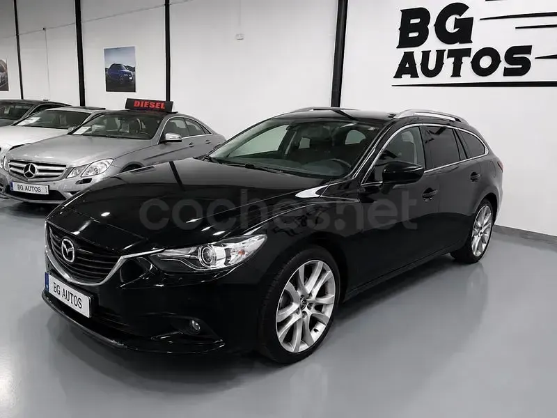 Usado Mazda 6 Luxury 150 CV (110 kW) 2014 Negro Familiar