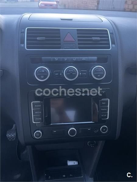 Marrón Usado 2012 VW Touran Monovolumen | 9200 € (Super precio) - Imagen 1/4