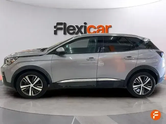 Usado Peugeot 3008 Allure 130 CV (95 kW) 2018 Gris SUV