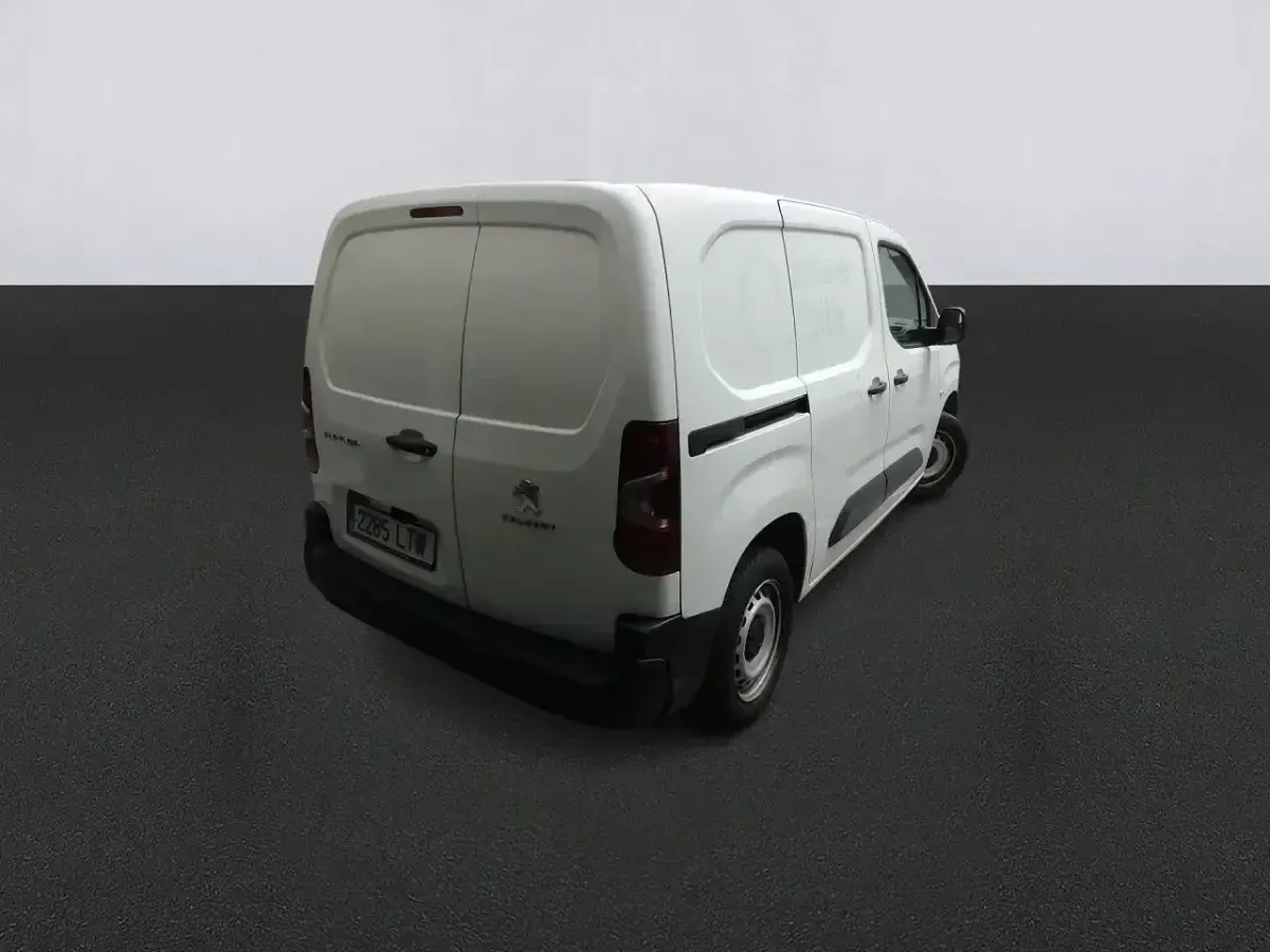 Usado Peugeot Partner Premium 98 CV (72 kW) 2021 Blanco Monovolumen