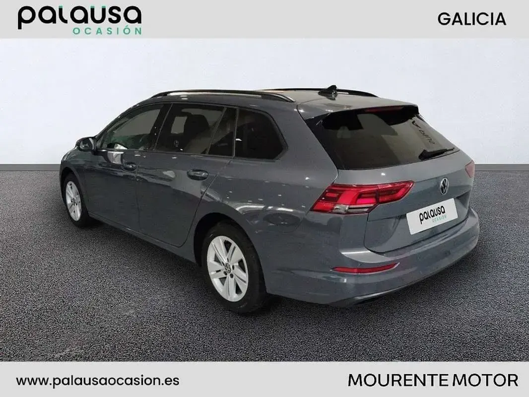 Usado VW Golf VII Life 116 CV (85 kW) 2021 Azul Utilitario