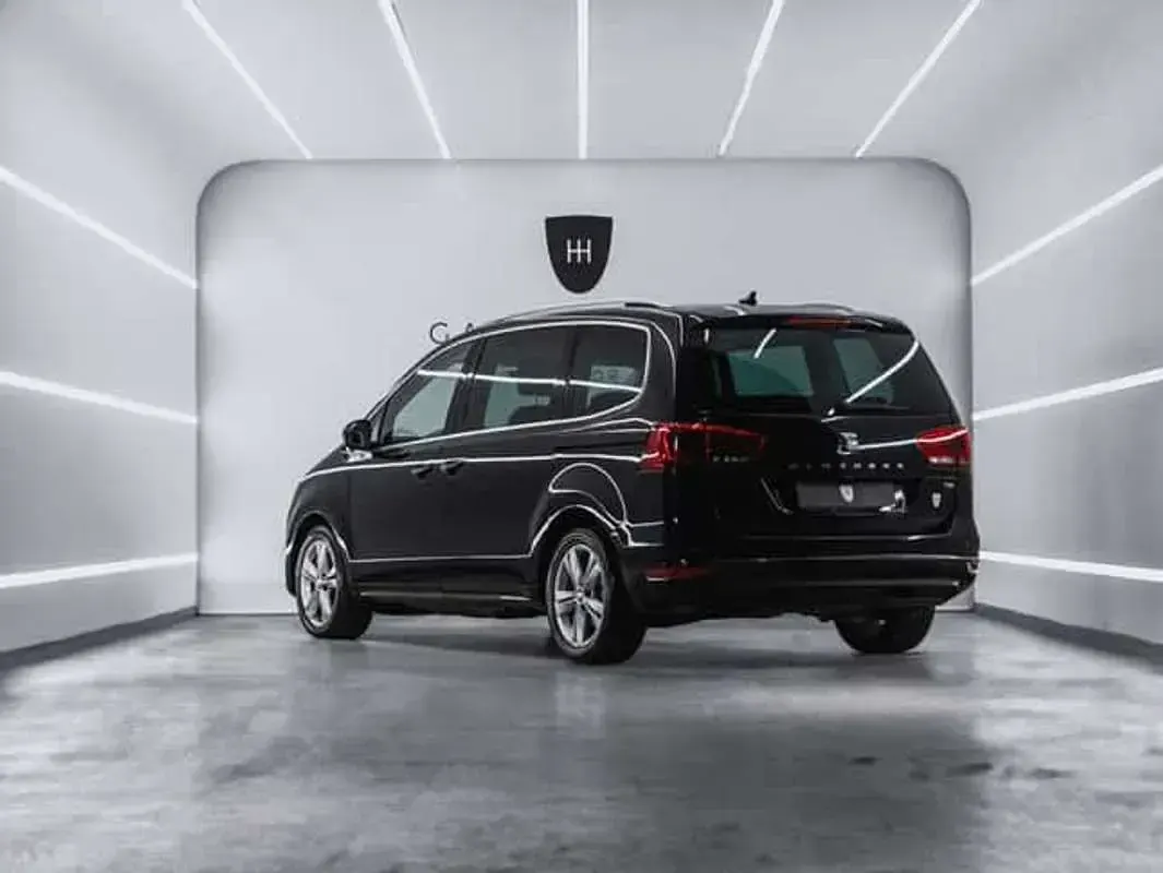Usado Seat Alhambra Style 184 CV (135 kW) 2016 Negro Monovolumen