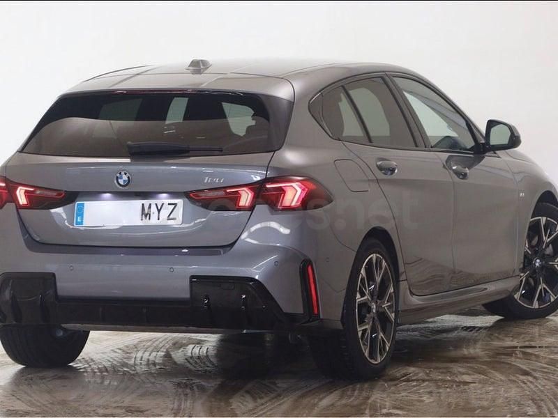 Usado BMW 120 170 CV (125 kW) 2025 Gris / plata Utilitario