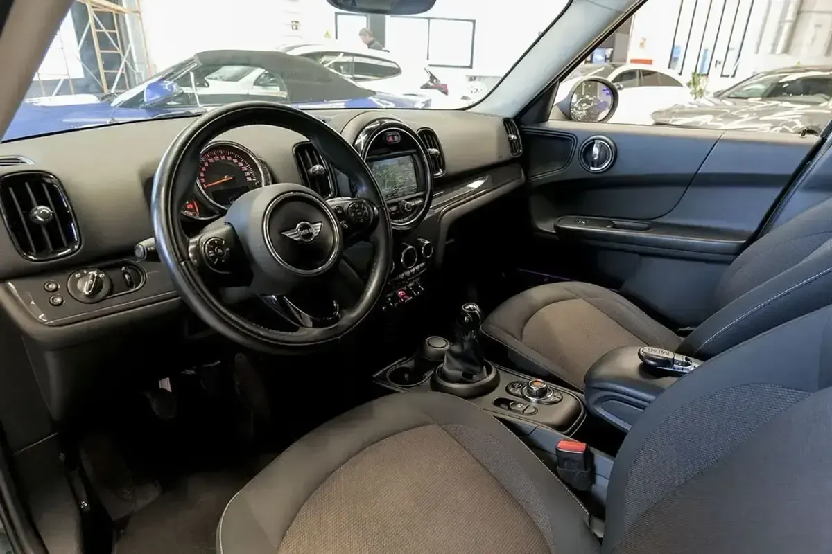 Usado Mini Cooper Countryman 136 CV (100 kW) 2017 Verde SUV