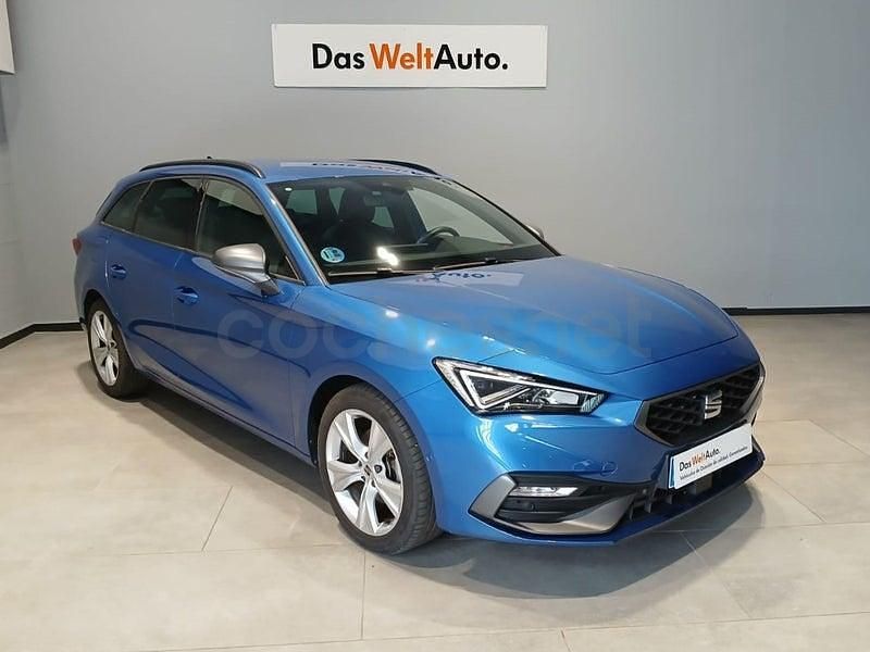 Usado Seat Leon FR 150 CV (110 kW) 2024 Azul Familiar