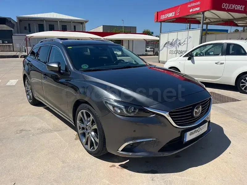 Usado Mazda 6 Luxury 150 HP (110 kW) 2018 Cinzento Carrinha