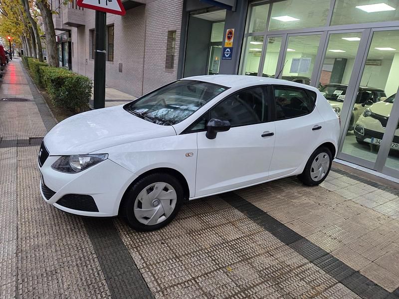 Usado Seat Ibiza Reference 86 HP (63 kW) 2010 Branco Citadino