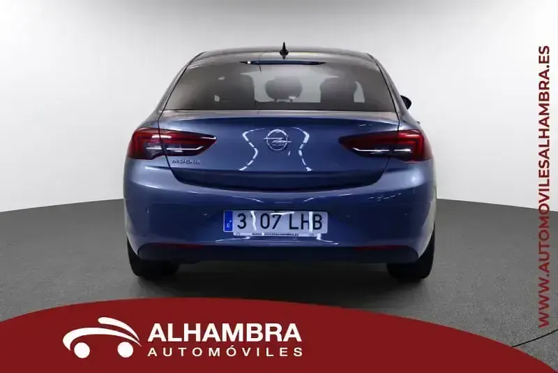 Usado Opel Insignia Innovation 136 CV (100 kW) 2020 Blanco Berlina