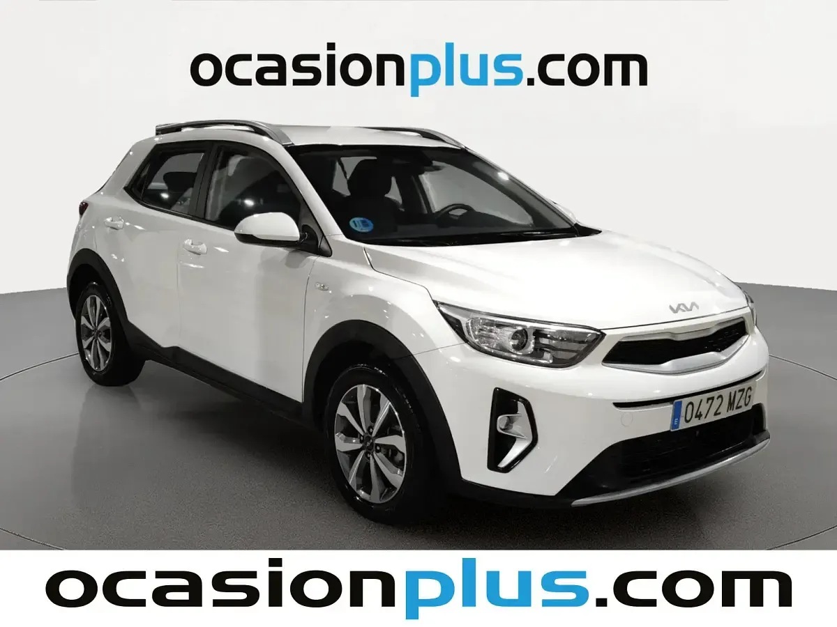 Usado Kia Stonic 101 CV (74 kW) 2025 Blanco SUV
