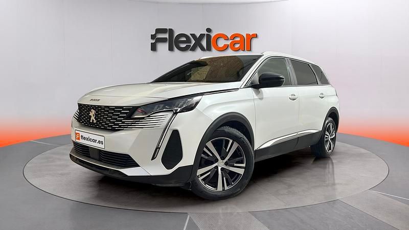 Usado Peugeot 5008 Allure 131 HP (96 kW) 2024 Branco SUV