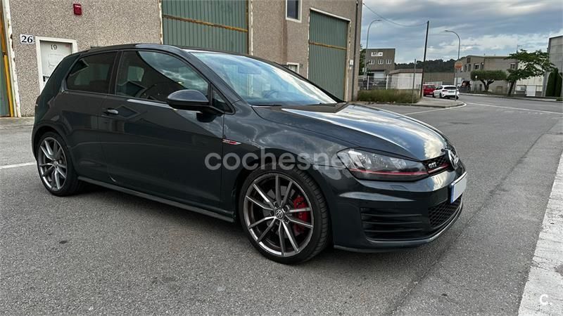 Gris / plata Usado 2013 VW Golf VII GTI Berlina | 14.000 € (Super precio) - Imagen 1/4