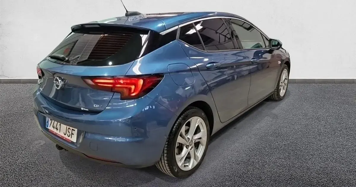 Usado Opel Astra Business 110 CV (80 kW) 2016