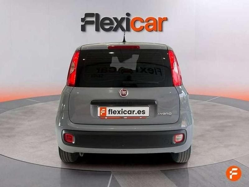 Usado Fiat Panda 71 CV (52 kW) 2022 Gris Utilitario