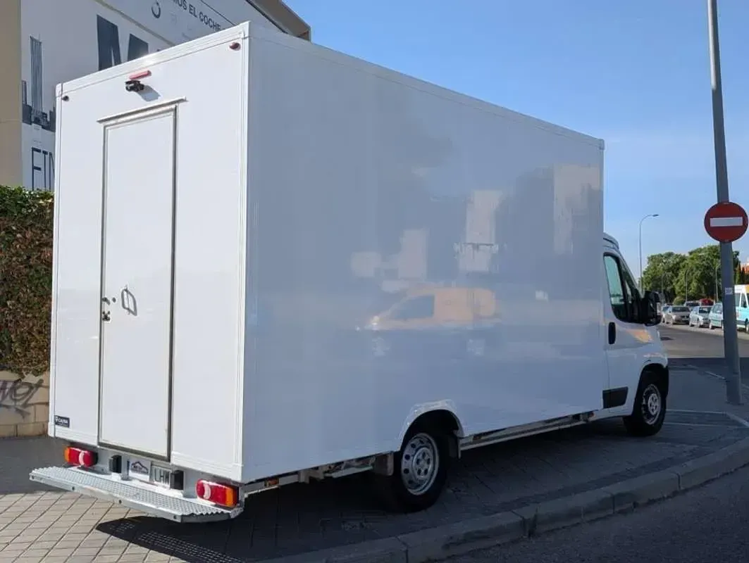 Usado Peugeot Boxer S 140 CV (102 kW) 2020 Blanco Van
