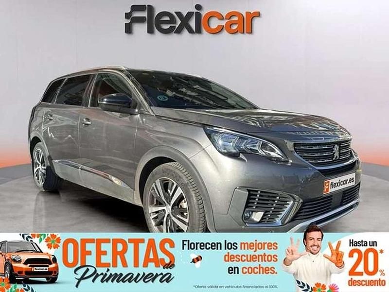 Usado Peugeot 5008 Allure 131 CV (96 kW) 2018 Gris SUV