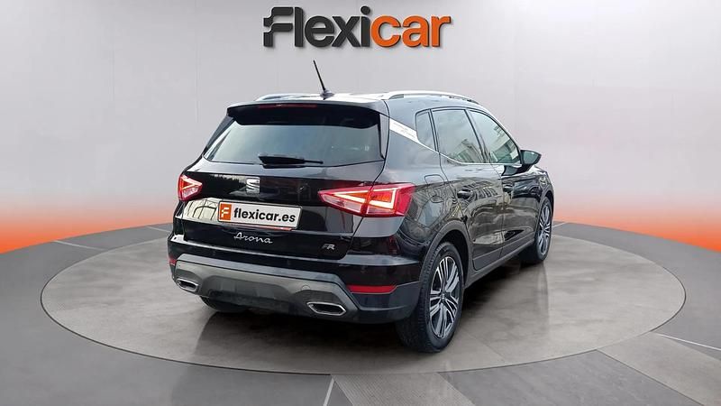 Usado Seat Arona FR 110 CV (80 kW) 2024 Negro SUV