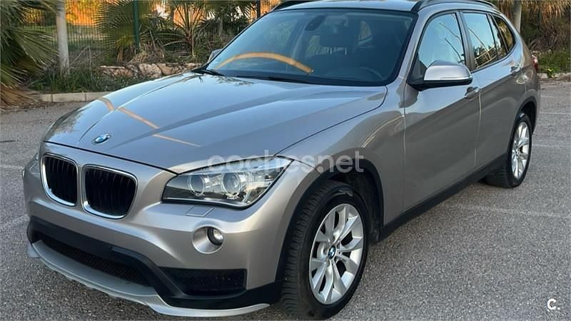 Usado BMW X1 Comfort Edition 143 CV (105 kW) 2014 Gris / plata SUV