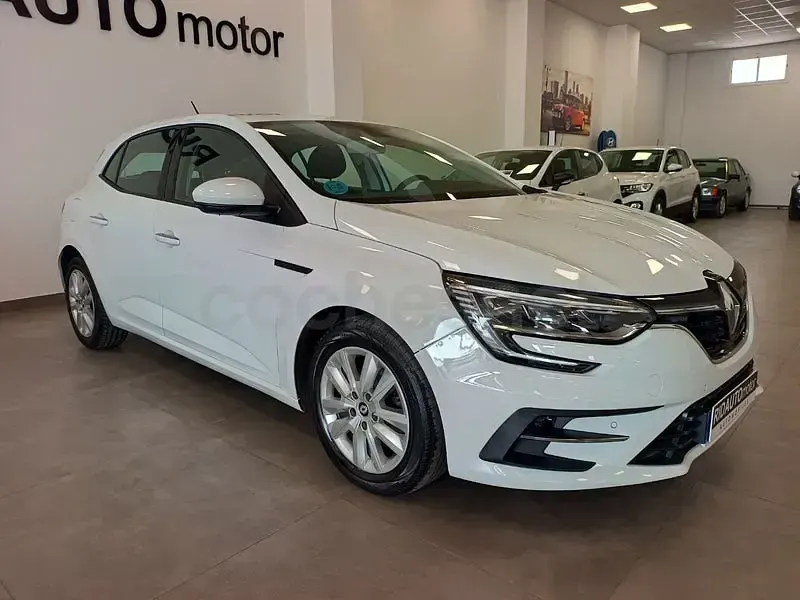 Usado Renault Mégane II Equilibre 115 CV (84 kW) 2022 Blanco Berlina