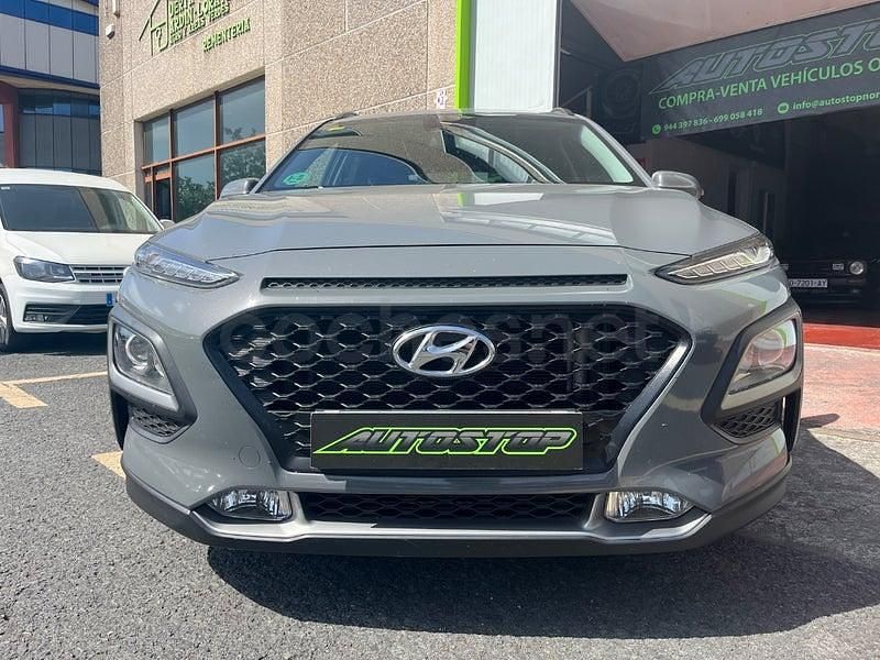Usado Hyundai Kona 120 CV (88 kW) 2018 Gris / plata SUV