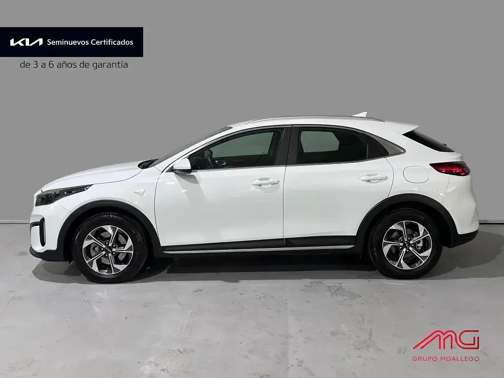 Usado Kia XCeed 115 CV (84 kW) 2025 Lunar silver (css) SUV