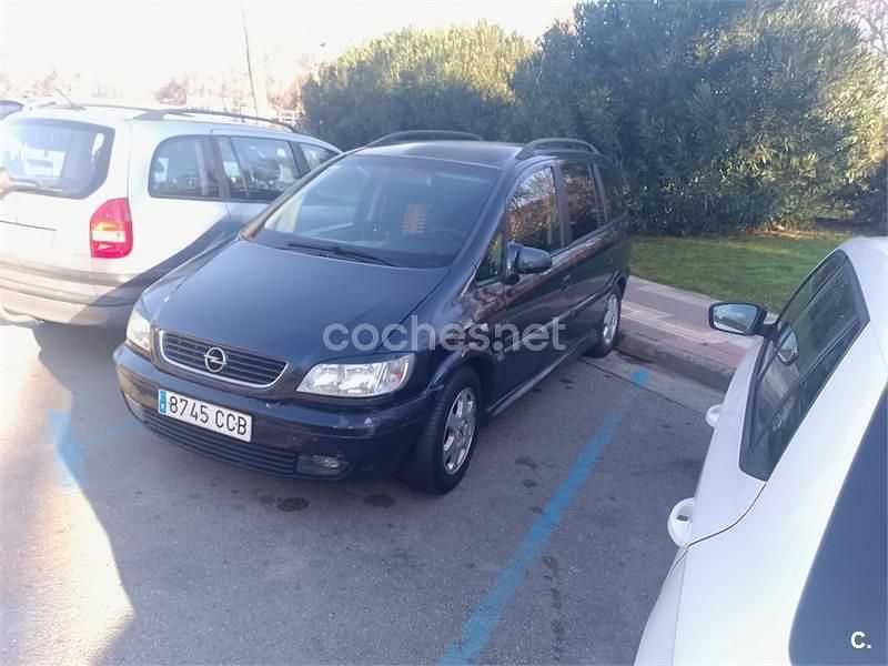 Usado Opel Zafira Elegance 125 CV (91 kW) 2002 Azul Monovolumen