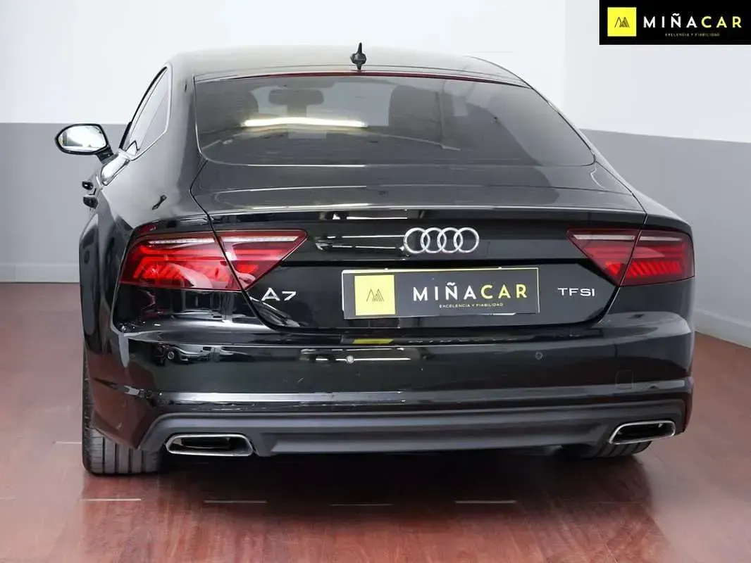 Usado Audi A7 Sportback 189 CV (139 kW) 2016 Negro Utilitario