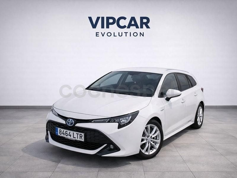 Używany Toyota Corolla Active 122 KM (89 kW) 2021 Biały Kombi