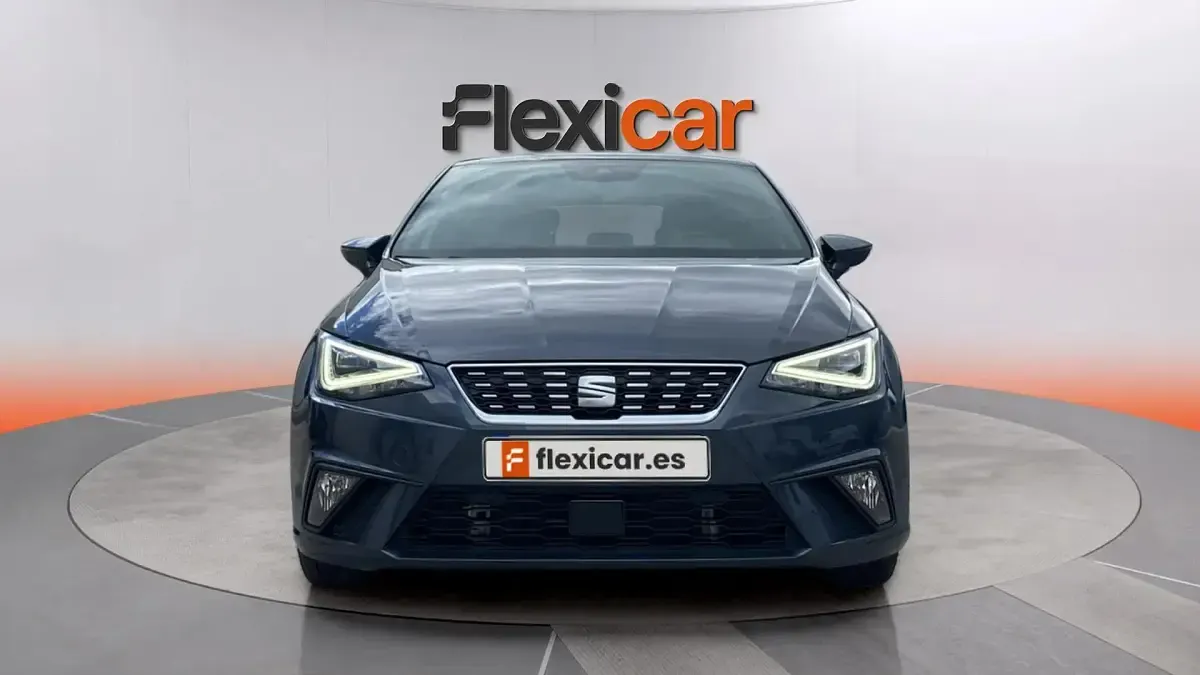 Usado Seat Ibiza 116 CV (85 kW) 2024 Azul Utilitario