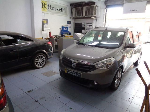 Usado Dacia Lodgy Lauréate 90 CV (66 kW) 2014 Beige Monovolumen
