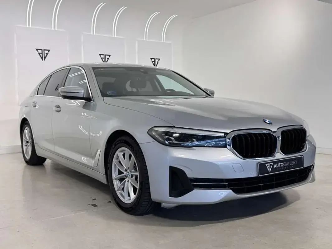 Usado BMW 520 190 CV (139 kW) 2020 Gris Berlina