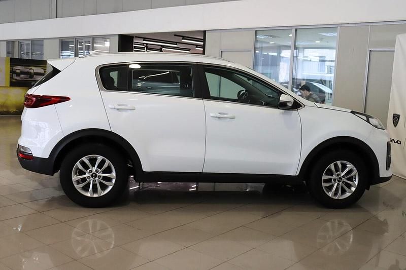Usado Kia Sportage Plus 132 CV (97 kW) 2019 Blanco SUV
