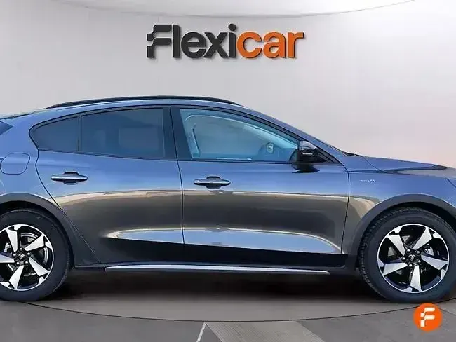 Usado Ford Focus Active 155 CV (114 kW) 2024 Gris