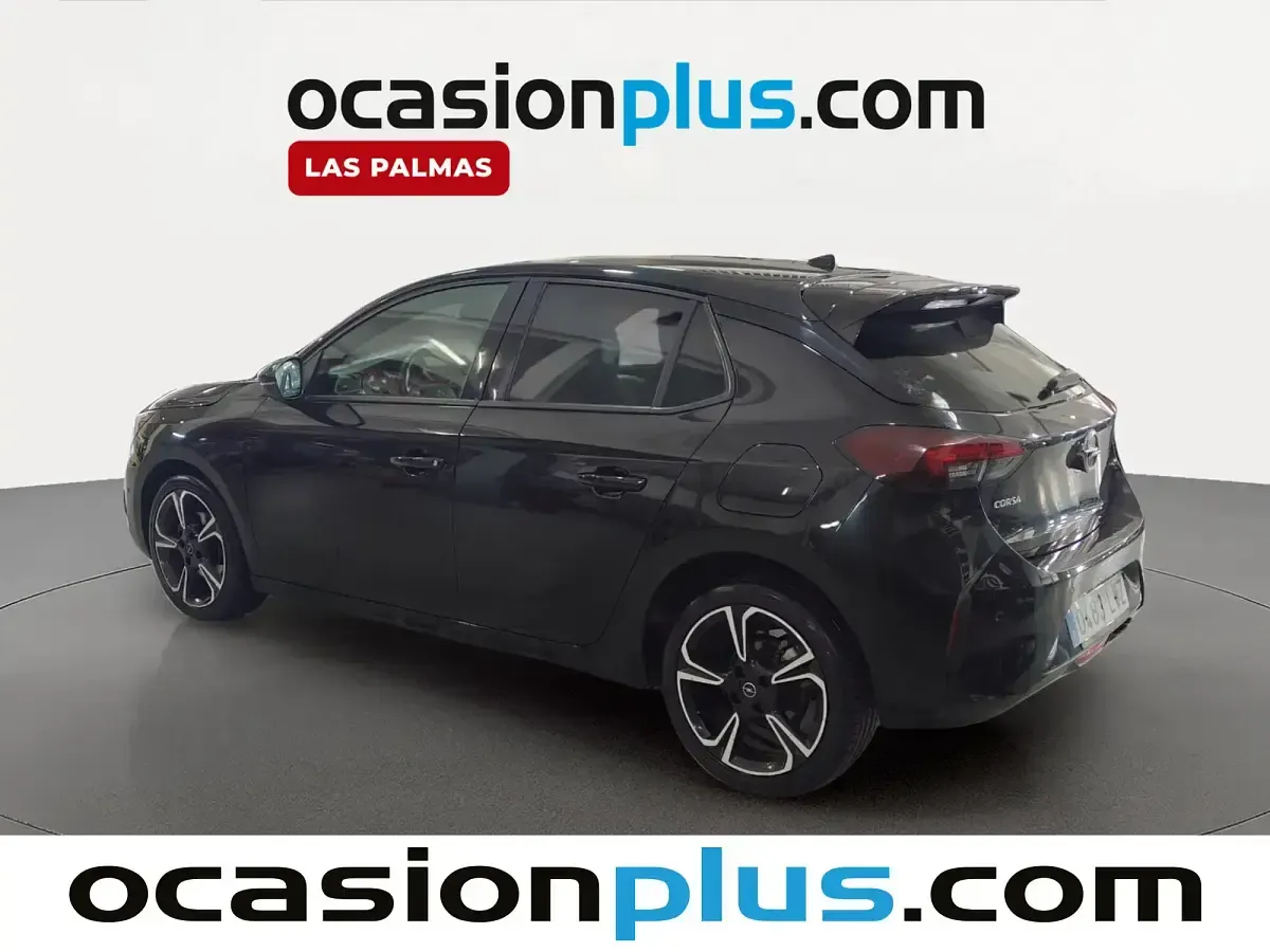 Usado Opel Corsa GS Line 130 CV (95 kW) 2022 Negro Utilitario
