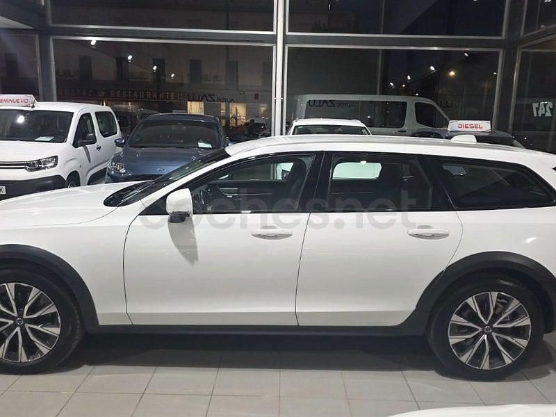 Usado Volvo V90 CC Plus 197 CV (144 kW) 2022 Blanco Familiar