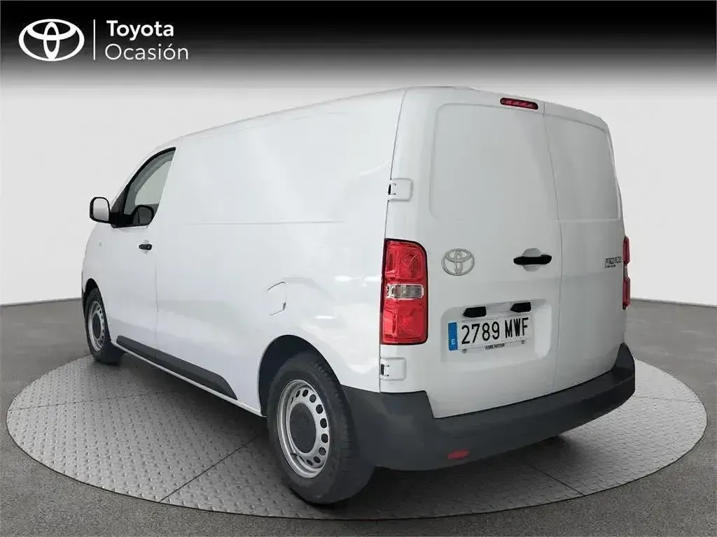 Używany Toyota Proace 120 KM (88 kW) 2024 Biały Minivan