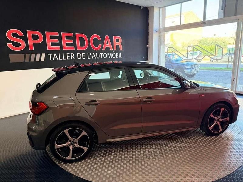 Usado Audi A1 Sportback 110 CV (80 kW) 2021 Gris Utilitario
