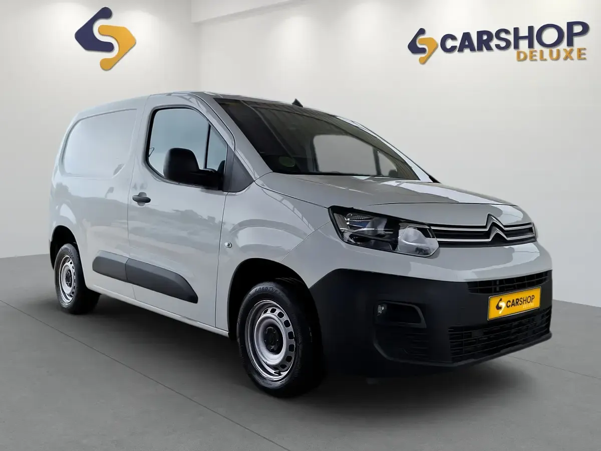 Usado Citroën Berlingo 76 CV (55 kW) 2021 Blanco Monovolumen