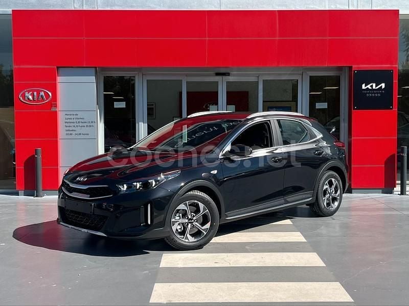 Negro Usado 2024 Kia XCeed SUV | 19.900 € (Buen precio) - Imagen 1/4