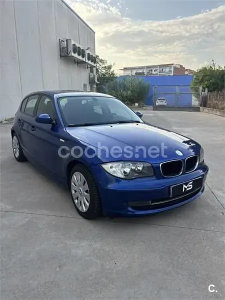 Usado BMW 118 122 CV (89 kW) 2007 Azul Utilitario