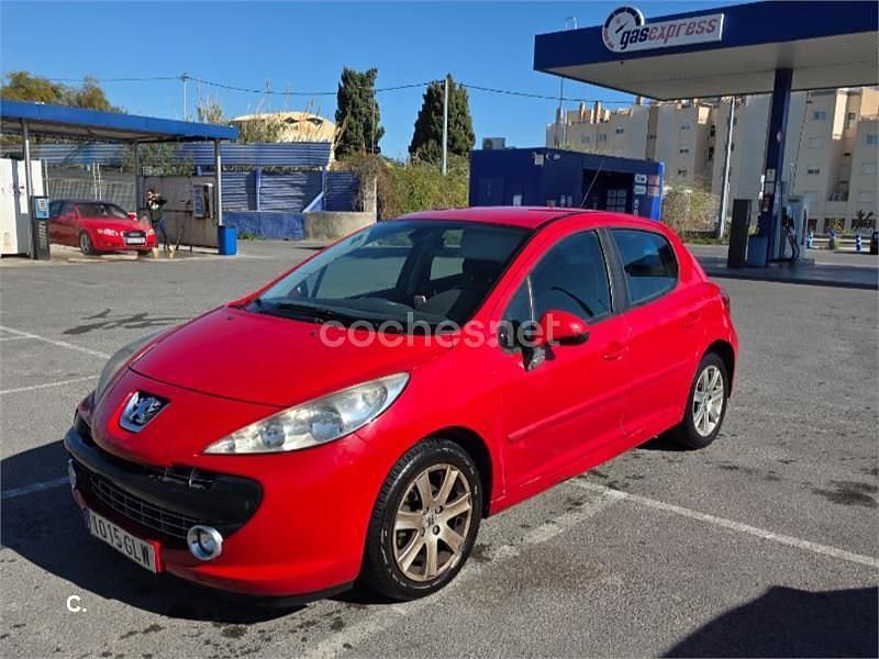 Usado Peugeot 207 Sport 90 CV (66 kW) 2009 Rojo Berlina