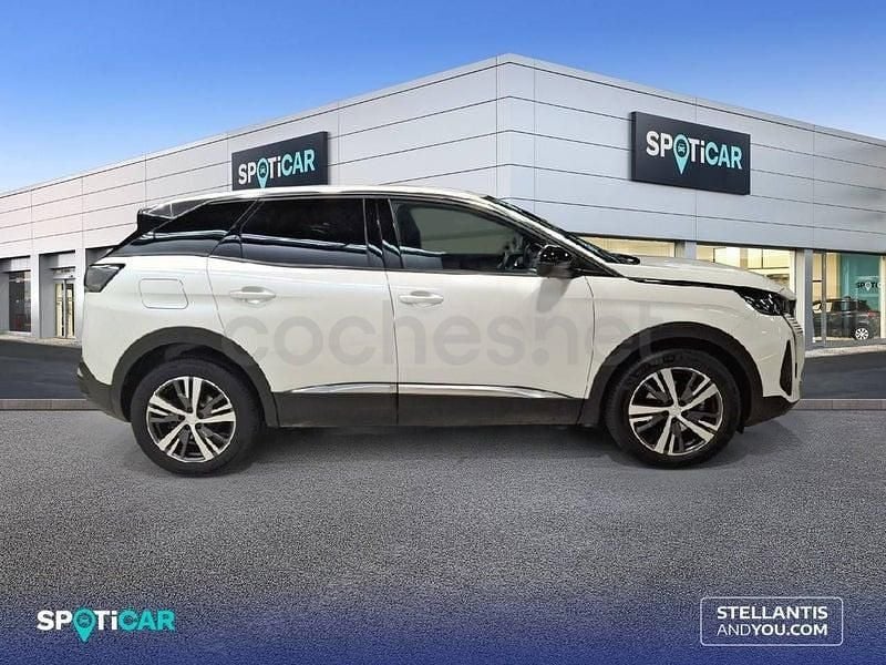 Usado Peugeot 3008 Allure 130 CV (95 kW) 2024 Blanco SUV