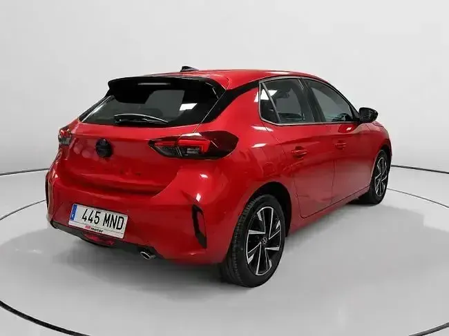 Usado Opel Corsa 100 CV (73 kW) 2024 Rojo Utilitario