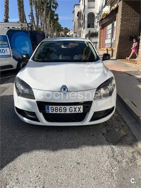 Blanco Usado 2010 Renault Mégane III Dynamique Berlina | 6500 € (Precio justo) - Imagen 1/3