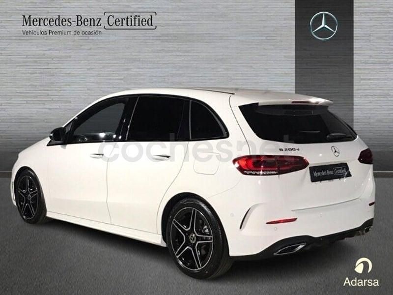 Usado Mercedes B200 AMG line 150 CV (110 kW) 2023 Blanco polar Monovolumen